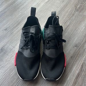 NMD R_1 (Green/Red)